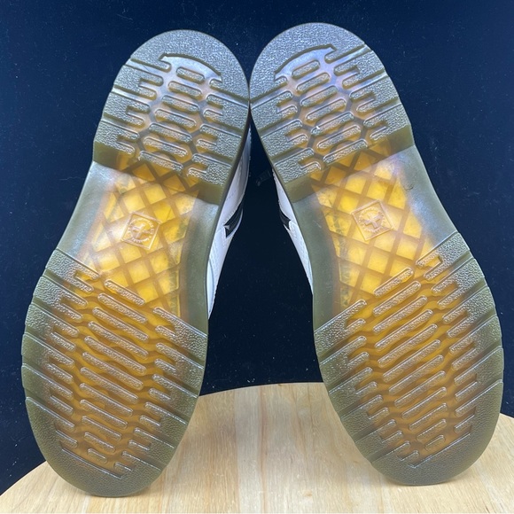 Dr. Martens Lace Up White Doc Combat Boots Women's Size 7 US 1460Y - Picture 8 of 10